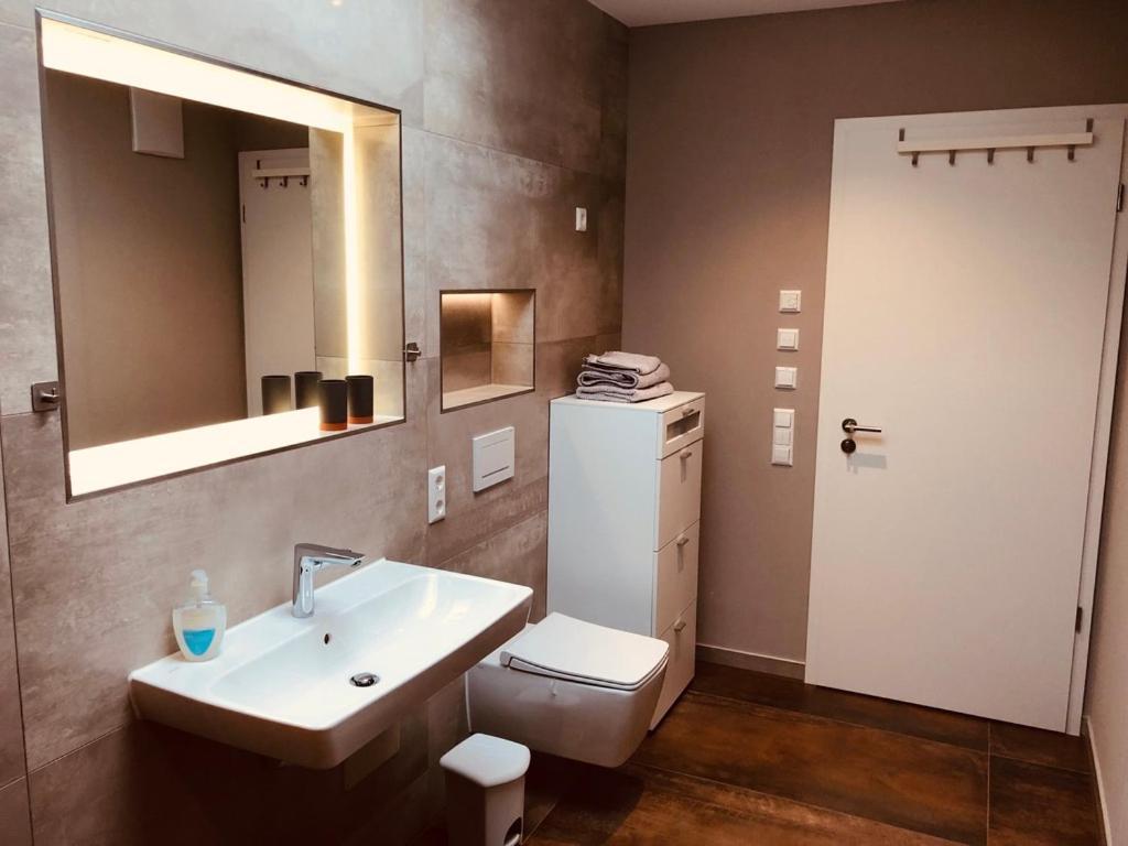 Penthouse Apartment Mit Alpenblick Friedrichshafen Esterno foto