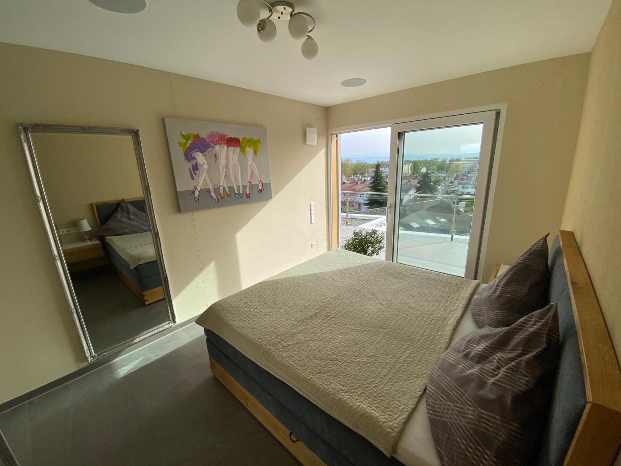 Penthouse Apartment Mit Alpenblick Friedrichshafen Esterno foto
