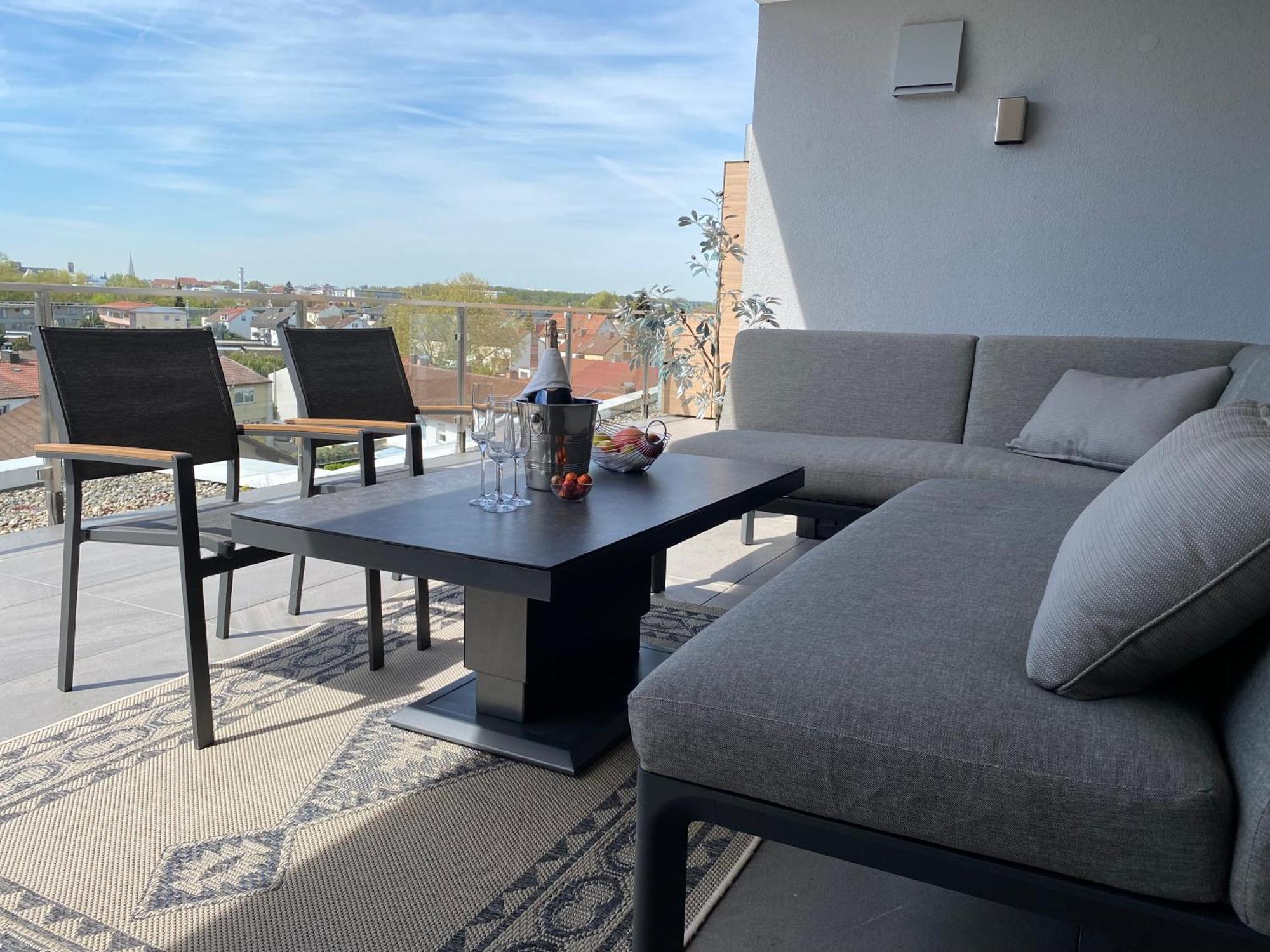 Penthouse Apartment Mit Alpenblick Friedrichshafen Esterno foto