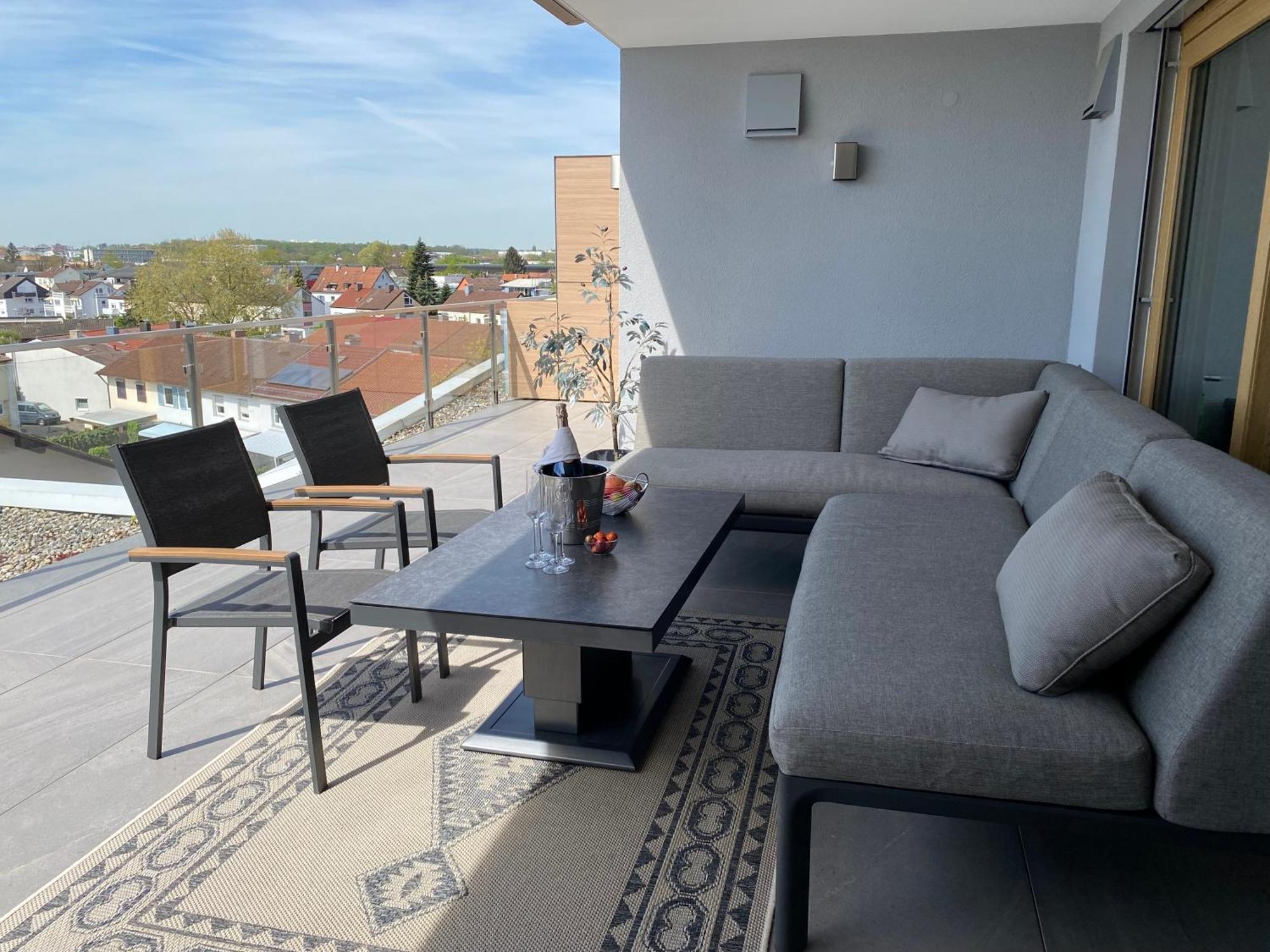 Penthouse Apartment Mit Alpenblick Friedrichshafen Esterno foto