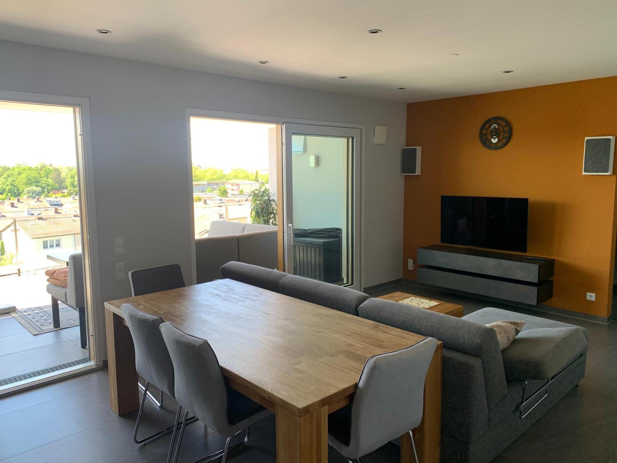 Penthouse Apartment Mit Alpenblick Friedrichshafen Esterno foto