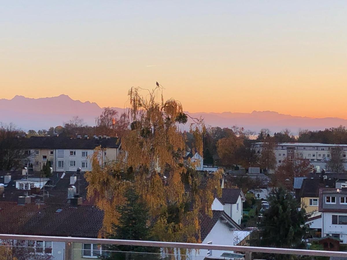 Penthouse Apartment Mit Alpenblick Friedrichshafen Esterno foto