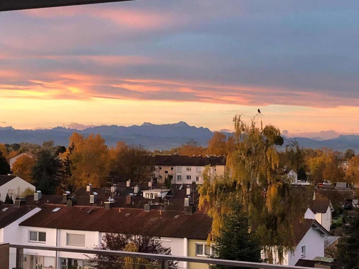 Penthouse Apartment Mit Alpenblick Friedrichshafen Esterno foto